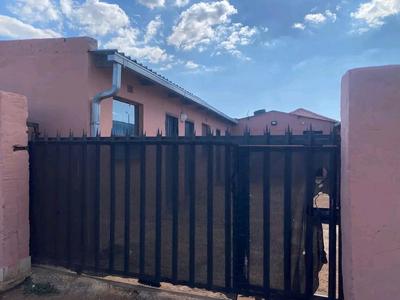 House For Sale in Rondebult, Germiston