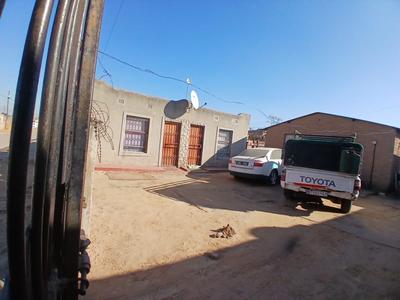 House For Sale in Olievenhoutbos, Olievenhoutbos