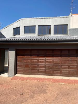 House For Sale in Bryanston, Sandton