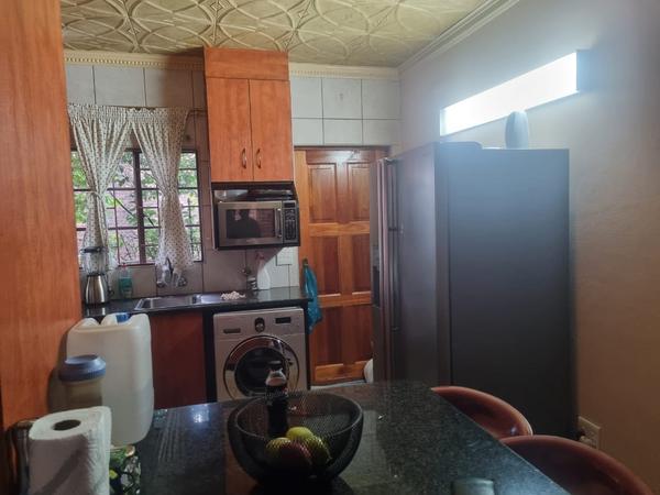 Apartment / Flat For Sale in Birchleigh, Kempton Park