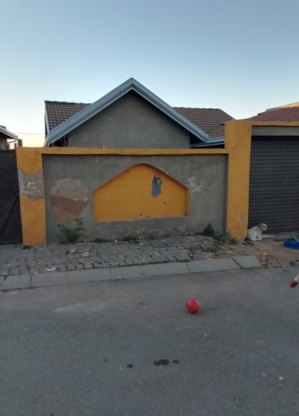 House For Sale in Elindinga, Tembisa