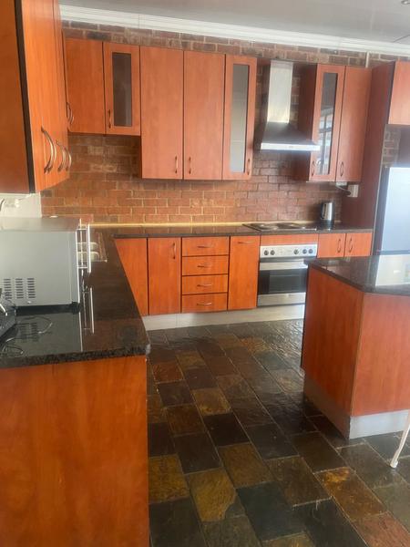 Apartment / Flat For Rent in Marshalltown, Johannesburg